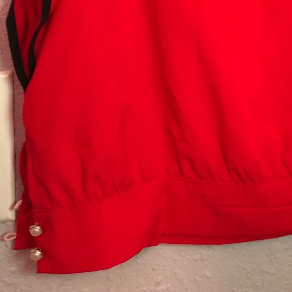 Flirty crop top blouse - Picture 6 of 6